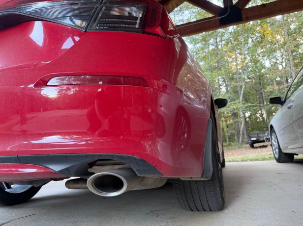 Four reasons why idling in your car is shockingly harmful to both you ...